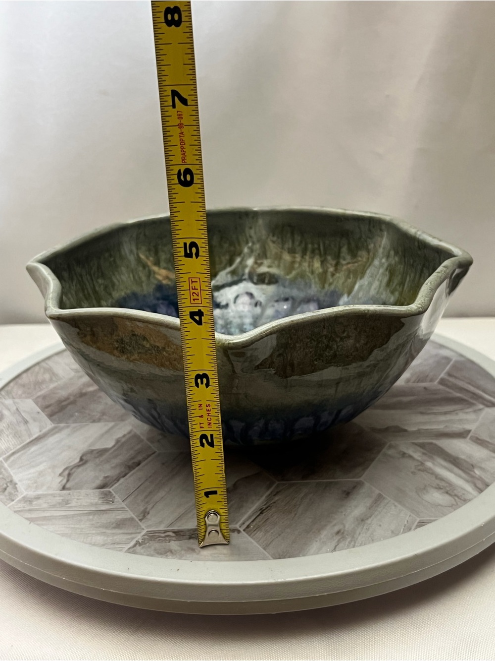Signed Studio Pottery Bowl Blue Green Drip Glaze Scalloped Edge 8in Art - Picture 8 of 8